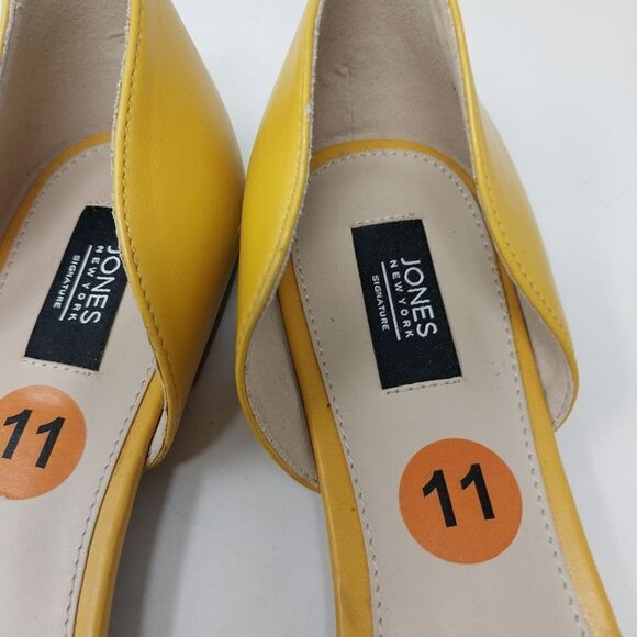 JONES NEW YORK SIGNATURE. YELLO GOLD SANDAL. SIZE 11. - Picture 14 of 16